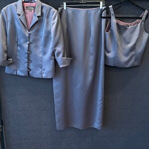 Nicole Miller Gray 3 pc Suit